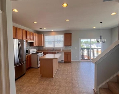 8234 Glade Bank Drive - Photo Thumbnail 5