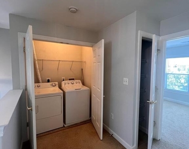 8234 Glade Bank Drive - Photo Thumbnail 14