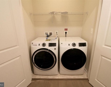 23255 Milltown Knoll Square - Photo Thumbnail 16