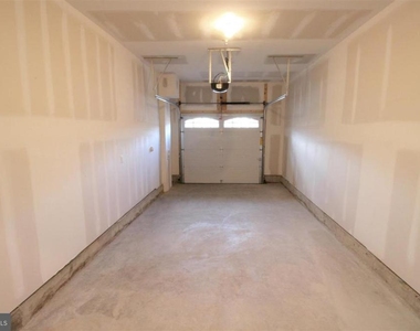 23255 Milltown Knoll Square - Photo Thumbnail 15