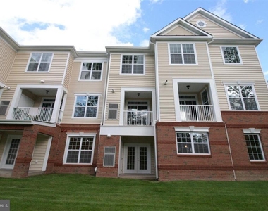 23255 Milltown Knoll Square - Photo Thumbnail 13