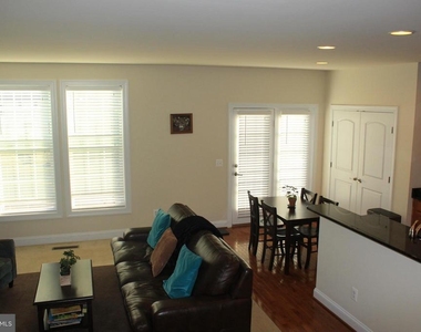 42755 Puller Terrace - Photo Thumbnail 14