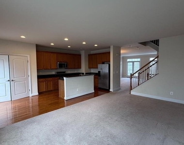 42755 Puller Terrace - Photo Thumbnail 11