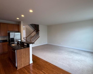 42755 Puller Terrace - Photo Thumbnail 13