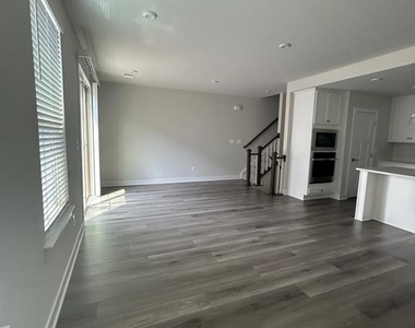 24161 Pissarro Drive - Photo Thumbnail 7