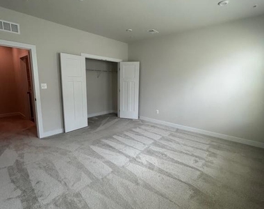24161 Pissarro Drive - Photo Thumbnail 14