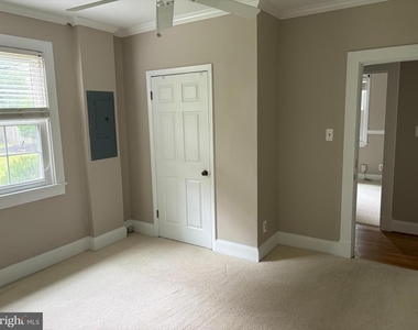 16 Fairview Street Nw - Photo Thumbnail 8
