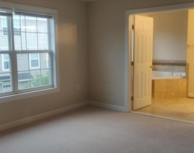 13563 Davinci Lane - Photo Thumbnail 10