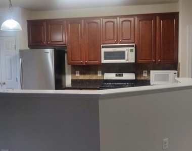 13563 Davinci Lane - Photo Thumbnail 4