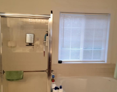 13520 Davinci Lane - Photo Thumbnail 12