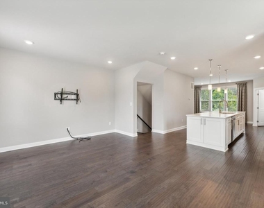 13212 Woodland Park Road - Photo Thumbnail 15