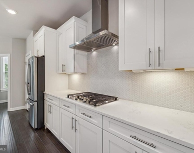 13212 Woodland Park Road - Photo Thumbnail 7