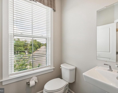 13212 Woodland Park Road - Photo Thumbnail 18