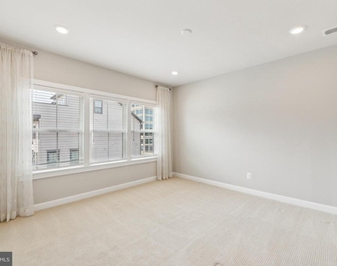 13212 Woodland Park Road - Photo Thumbnail 25