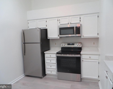 7513 Ashby Lane - Photo Thumbnail 7