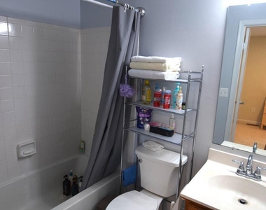 6560 Lochleigh Court - Photo Thumbnail 18