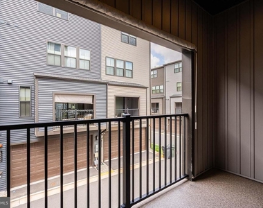 13001 Hattontown Square - Photo Thumbnail 7