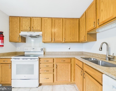 5971 Clerkenwell Court - Photo Thumbnail 12