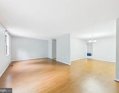 5971 Clerkenwell Court - Photo Thumbnail 14