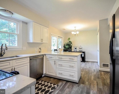 13527 Point Pleasant Drive - Photo Thumbnail 7