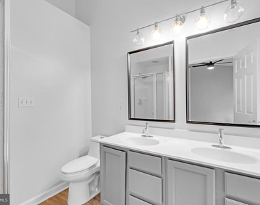 6880 Ridge Water Court - Photo Thumbnail 15
