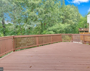 6880 Ridge Water Court - Photo Thumbnail 22