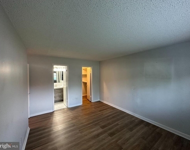 10223 Valentino Drive - Photo Thumbnail 20
