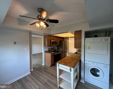 10223 Valentino Drive - Photo Thumbnail 3