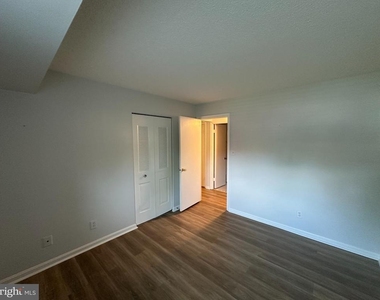 10223 Valentino Drive - Photo Thumbnail 18