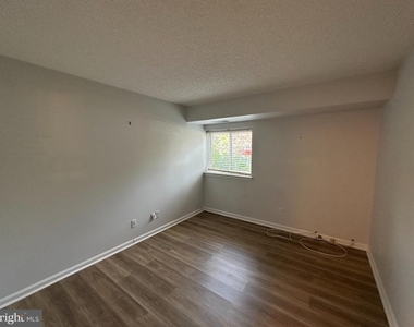 10223 Valentino Drive - Photo Thumbnail 17