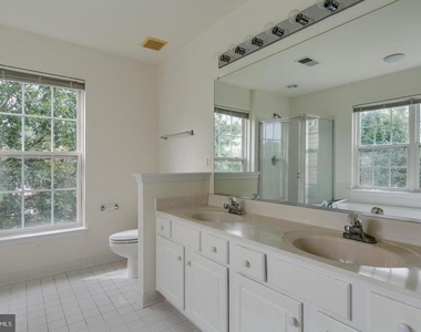 13129 Park Crescent Circle - Photo Thumbnail 31