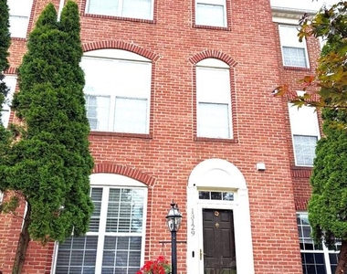 13129 Park Crescent Circle - Photo Thumbnail 1