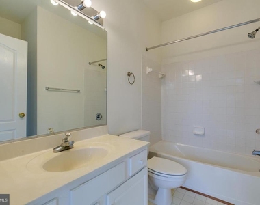 13129 Park Crescent Circle - Photo Thumbnail 27