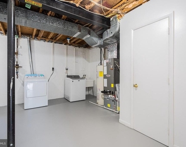 5844 Banning Place - Photo Thumbnail 7