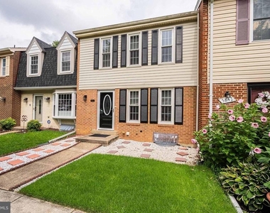 5844 Banning Place - Photo Thumbnail 1