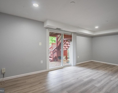 5844 Banning Place - Photo Thumbnail 5