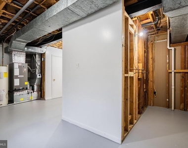5844 Banning Place - Photo Thumbnail 9