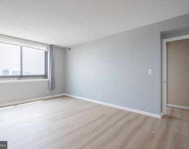 5501 Seminary Road - Photo Thumbnail 24