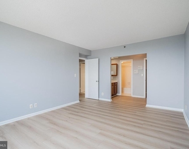 5501 Seminary Road - Photo Thumbnail 23