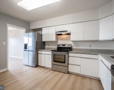 5501 Seminary Road - Photo Thumbnail 12