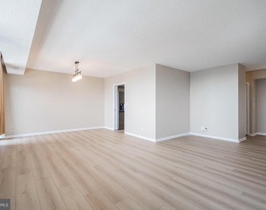 5501 Seminary Road - Photo Thumbnail 15