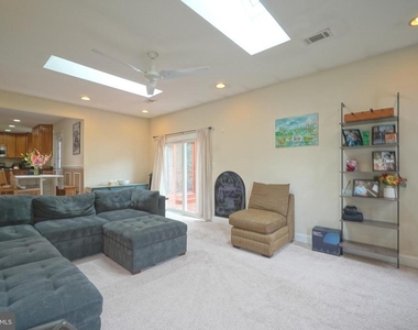 1432 Powells Tavern Place - Photo Thumbnail 8