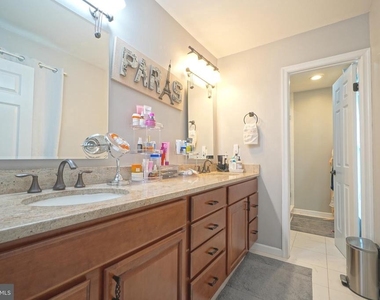 1432 Powells Tavern Place - Photo Thumbnail 15