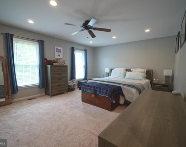 1432 Powells Tavern Place - Photo Thumbnail 12