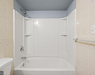 3412 Clayborne Avenue - Photo Thumbnail 13