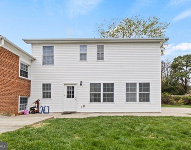 3412 Clayborne Avenue - Photo Thumbnail 1
