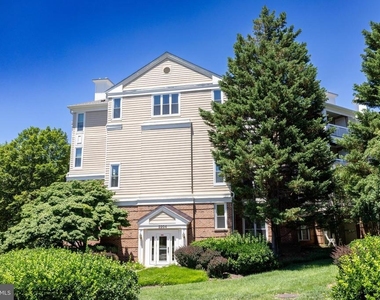 2204 Westcourt Lane - Photo Thumbnail 3