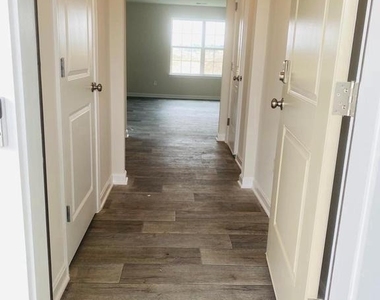 110 Gossard Way - Photo Thumbnail 17