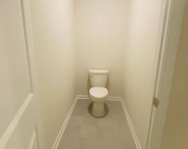 110 Gossard Way - Photo Thumbnail 8