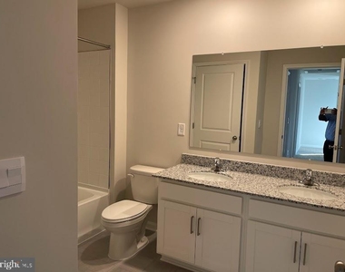 110 Gossard Way - Photo Thumbnail 23